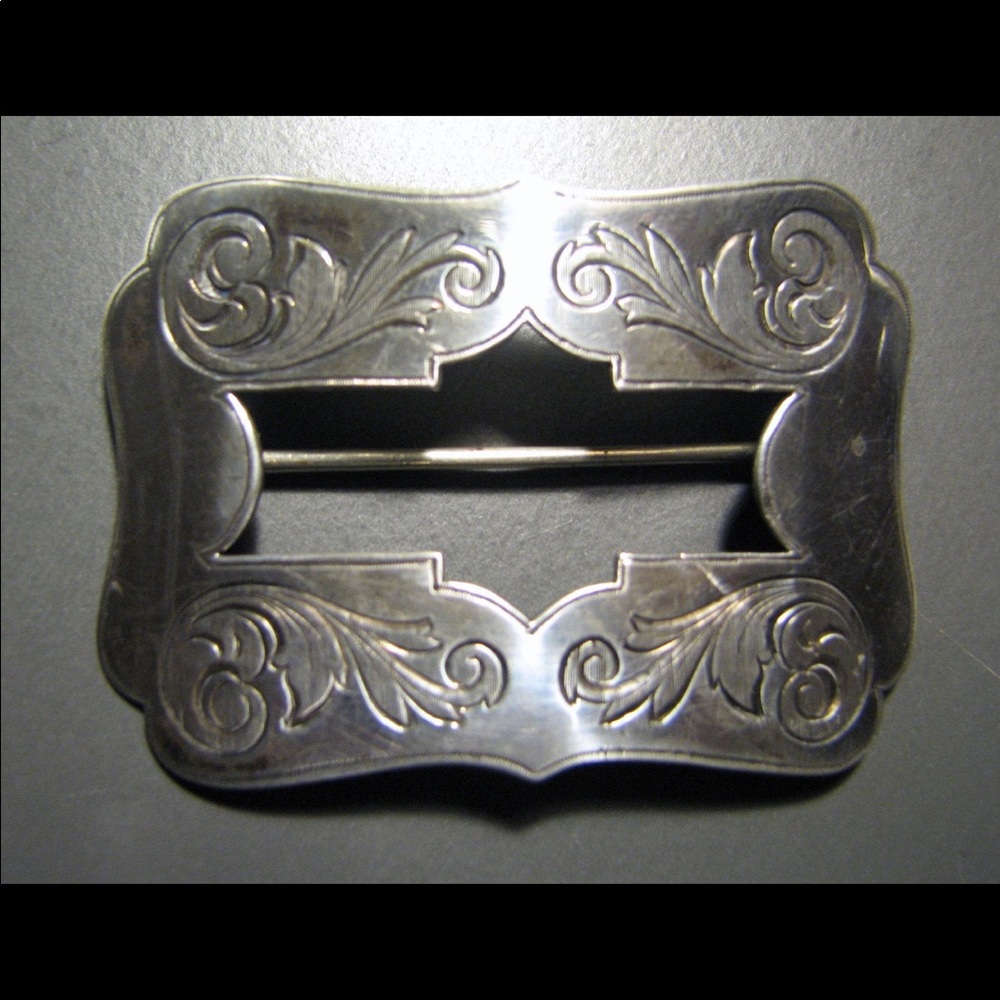 Antique VICTORIAN engraved buckle/sash brooch pin
